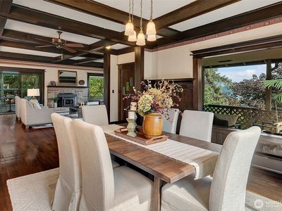 9733 Arrowsmith Avenue S