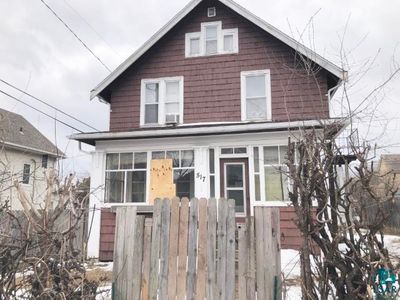 517 N 22nd Ave W