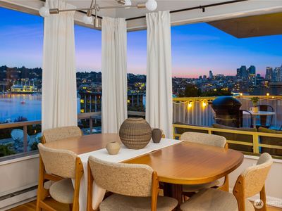 1758 Dexter Avenue N #6