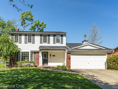 4931 Calvert Dr