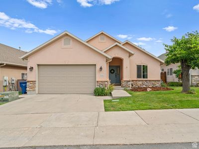 2267 E Spruce View Ct