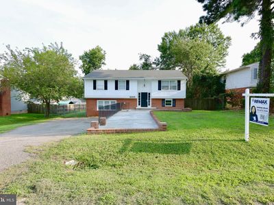 5005 Blake Dr