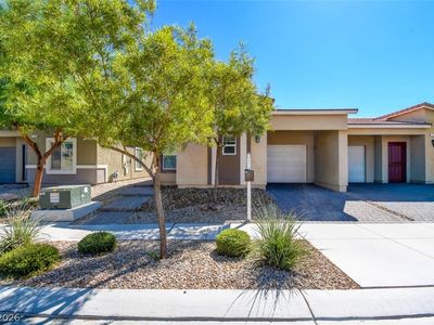 7526 Crested Moon St