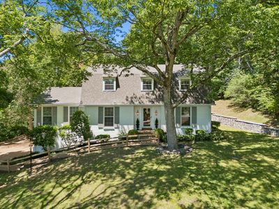 2397 Foxhaven Dr