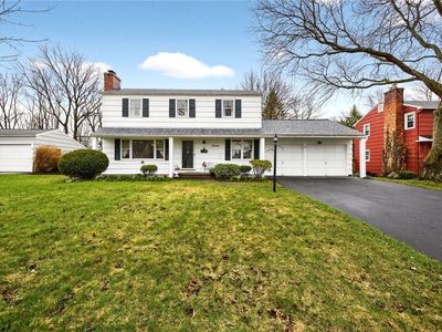 16 Green Hill Ln