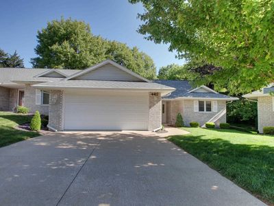 4417 Cedar Ridge Dr