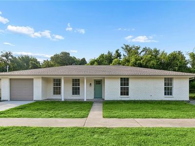 3113 Meraux Ln