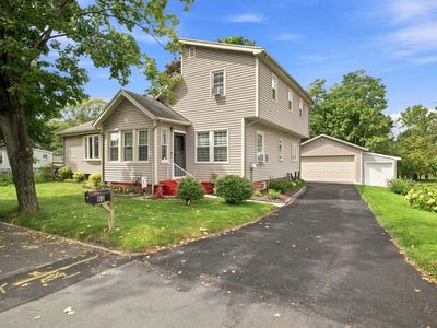 60 Brickett St