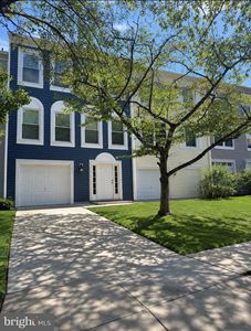 14415 Mayfair Dr
