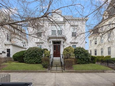 466 Broadway #5