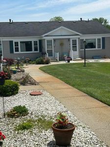 Property at 905 Village Ln, Jenison, MI