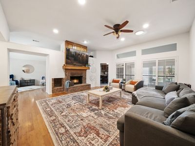 1633 Crosshaven Dr