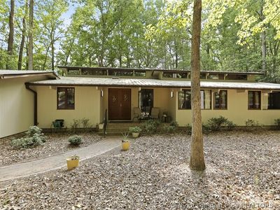 562 Chelsea Dr