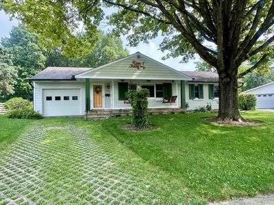 439 Granville Sq