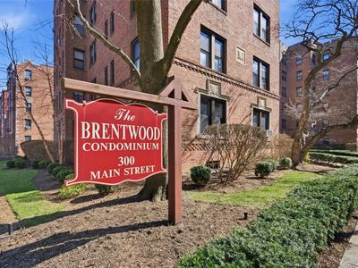 300 Main Street #2A