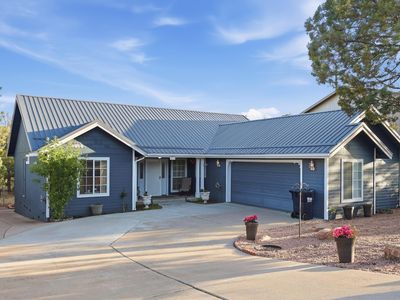 513 W Sherwood Dr