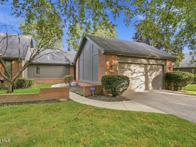 25 Kingsview Dr