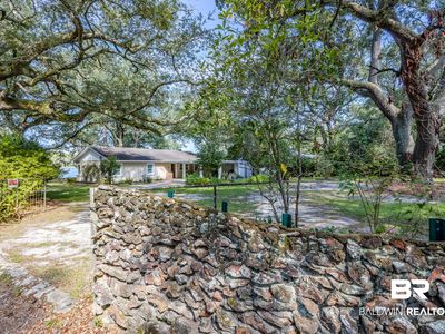 8785 Red Fish Point Rd