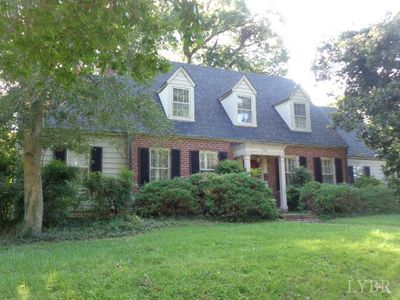 Property at 809 1st Ave, Farmville, VA