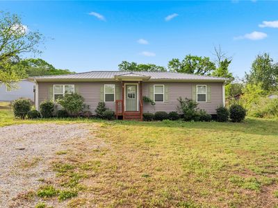 104 Leah Dr