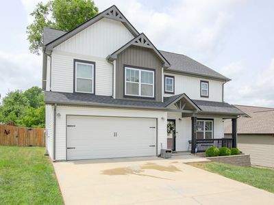 1088 Fuji Ln