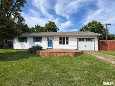 Property at 300 Parkview Dr, Rochester, IL