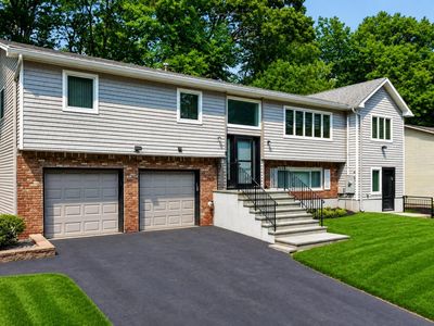 10 Sam Law Drive