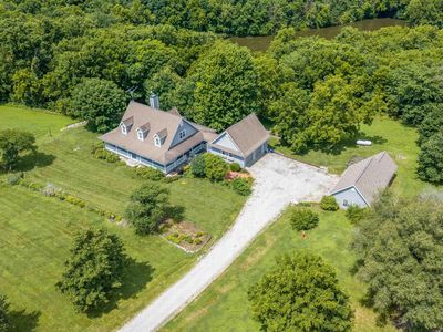 22101 Stewart Rd