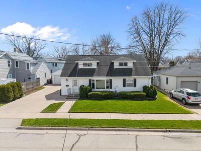 241 Sunset Dr
