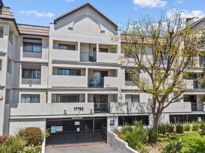 17735 Kinzie St UNIT 108