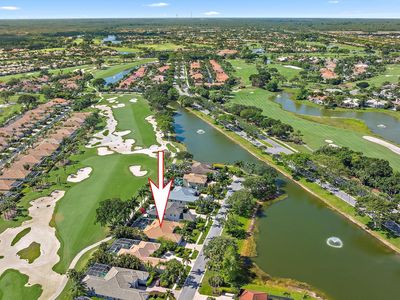 8774 Lakes Boulevard