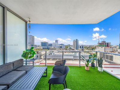 851 NE 1st Ave #1408