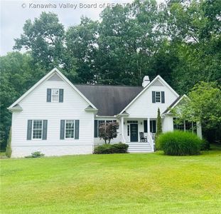 109 Hawthorn Ln