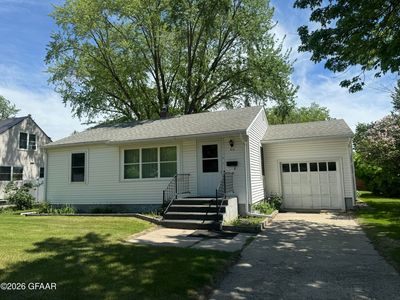 Property at 912 Arnold Ave N, Thief River Falls, MN