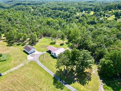 6897 Highway 52 W