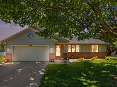 7368 Cherry Ave