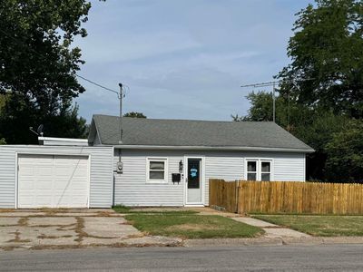 406 N Cedar St
