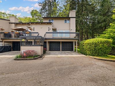 246 Woodridge Dr