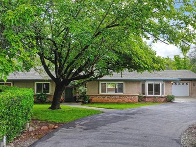 2230 Wildberry Ln