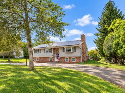 411 Linderman Avenue Extension