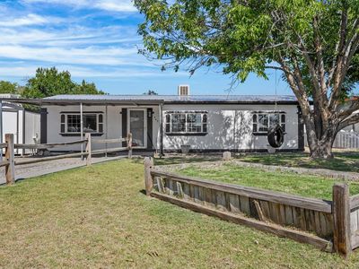 443 Lark Dr