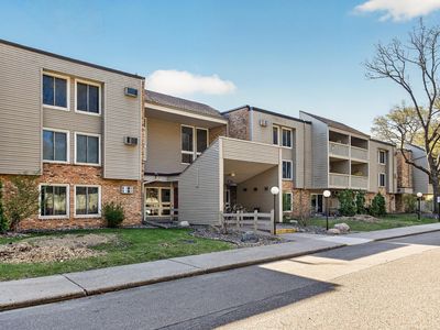 4045 Hodgson Rd APT 211