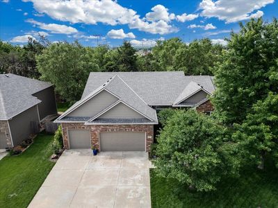 1425 E Summerlyn Dr