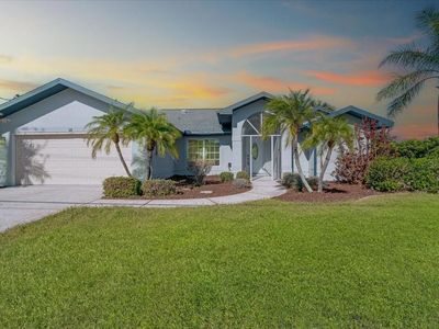 527 Rotonda Cir