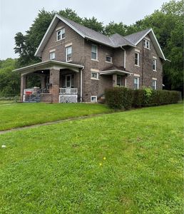 442 N Croton Ave