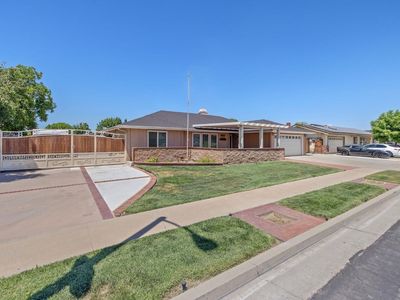 406 E Cedar St