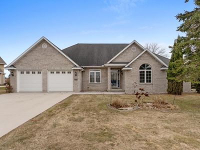 3919 Golfview DRIVE