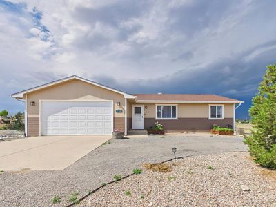 1147 E Beardsley Pl