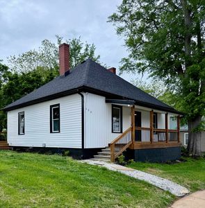 306 Manning St