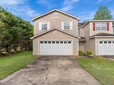 194 Commons Dr